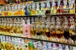 دراسة جدوي مشروع محل عطور