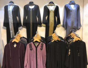 مشروع محل لبيع عبايات حريمي خليجية
